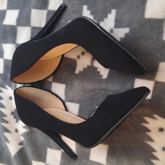 Delicious Black Faux Suede Zoom Pointed Toe 4 Inch Stiletto Slip On Pumps Size 6 - Picture 3 of 12